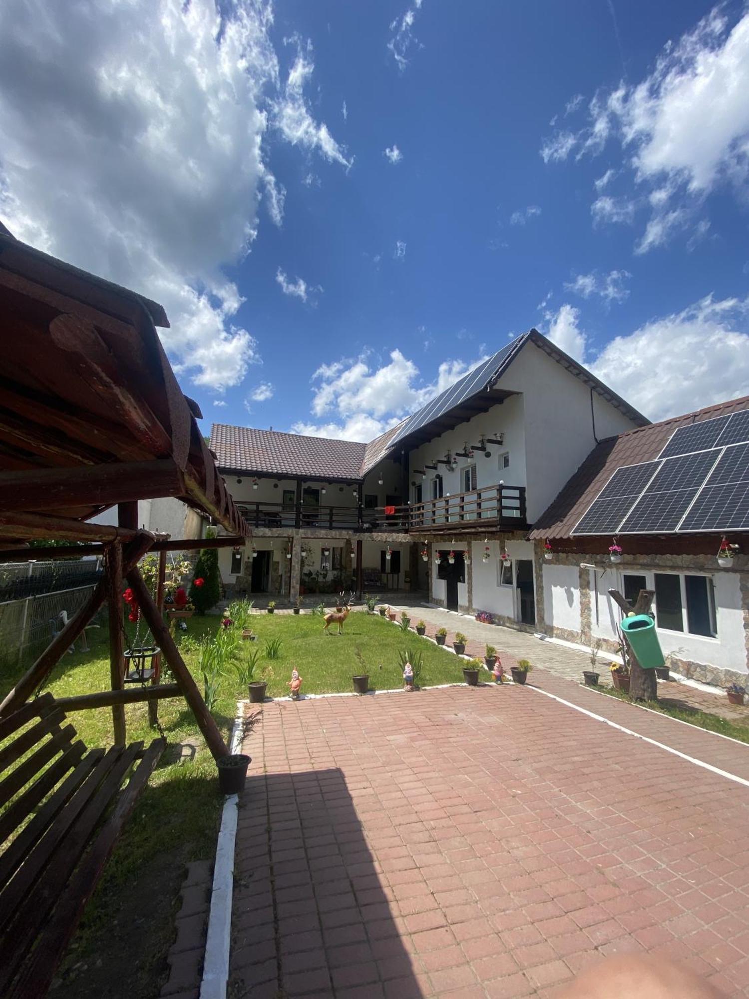 Casa Cipri Si Alex Hotel Simon Kültér fotó