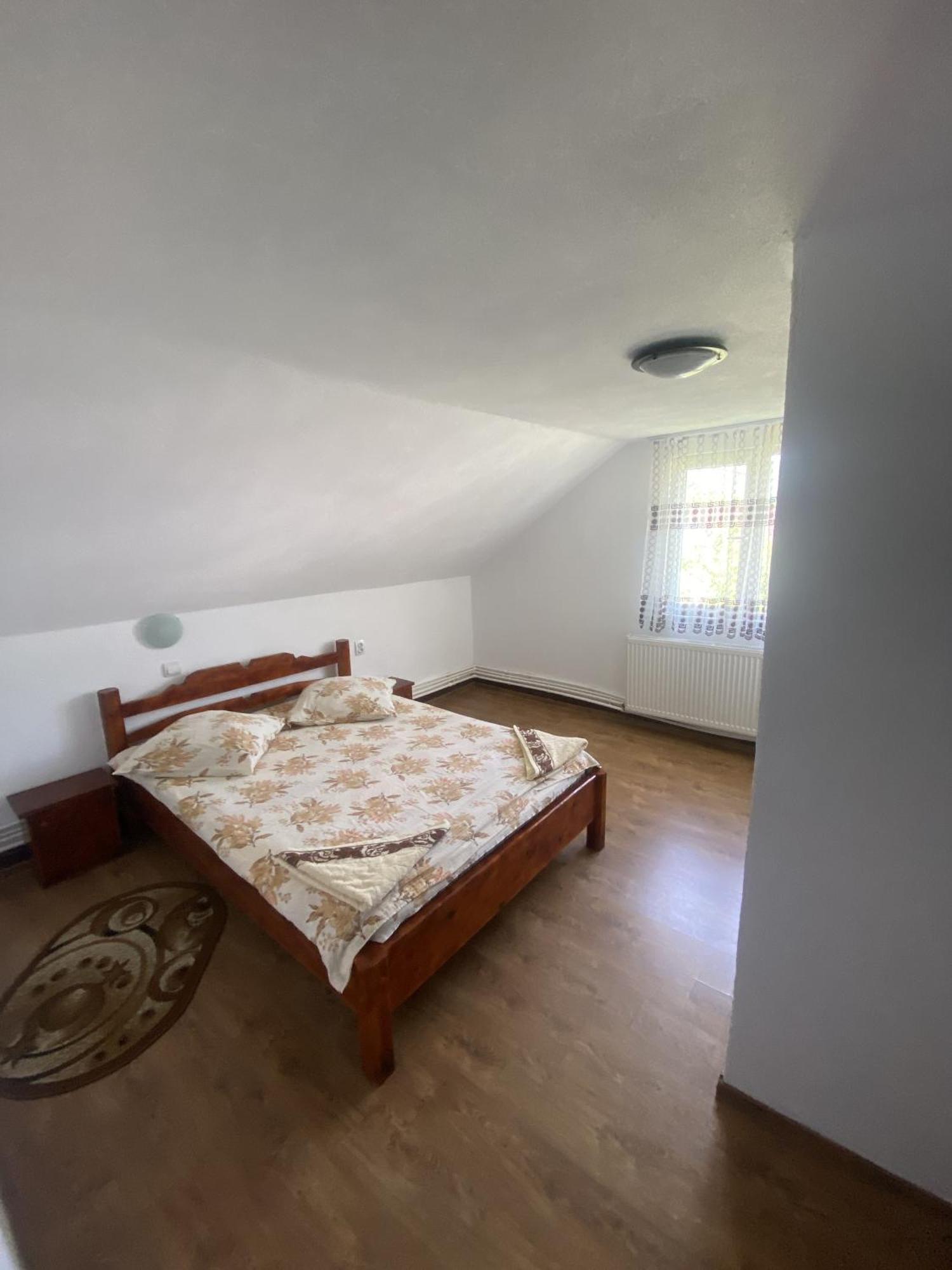 Casa Cipri Si Alex Hotel Simon Kültér fotó